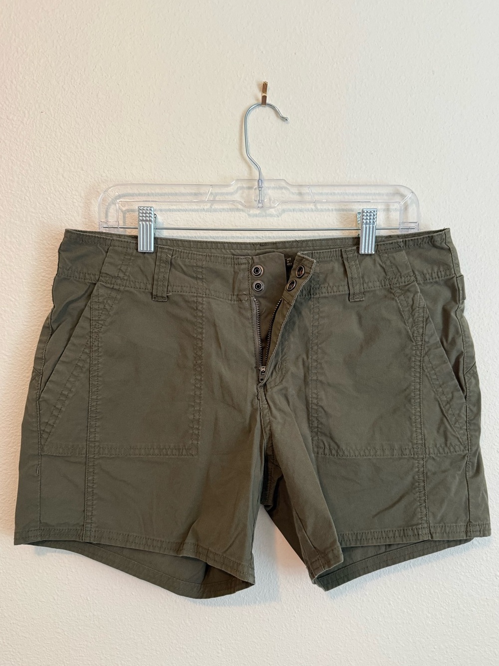 Prana Women’s Mid-rise Olive Green Shorts